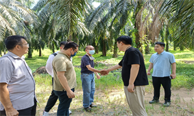 Chufang team visits Malaysian customers